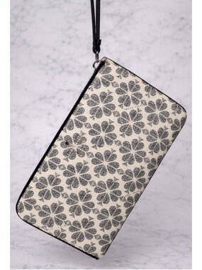 Kate Spade Lucy Flower Spade Medium Corner Zip Wristlet Black NEW COA Included